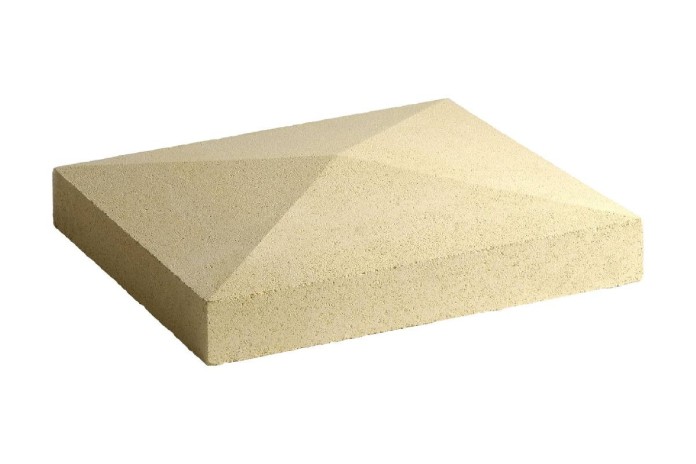 Pfeilerabdeckungen mit Diamantspitze