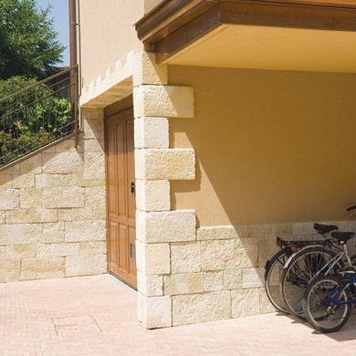 Pedres Angolars Poblet Pedres Angolars Poblet