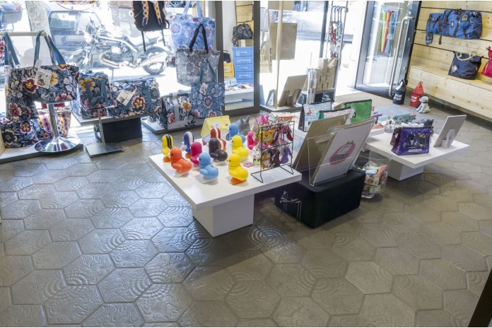 SAS WET Tratamiento superficial de aspecto "mojado" SAS WET Tratamiento superficial de aspecto "mojado"